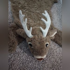 Carstens fake deer rug